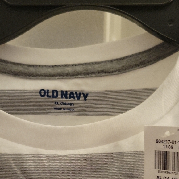 Old Navy Kids Gray and White Striped Tee - Picture 2 of 3
